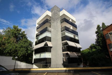 Apartamento para alugar com 98m², 2 quartos e 2 vagasFachada