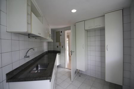 Apartamento para alugar com 98m², 2 quartos e 2 vagasCozinha