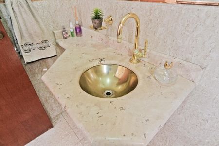 Lavabo de casa à venda com 3 quartos, 173m² em Vila Pereira Barreto, São Paulo