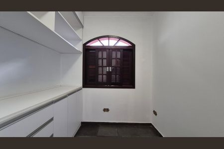 Casa à venda com 190m², 3 quartos e 4 vagas Casa à venda com 190m², 3 quartos e 4 vagasQuarto de serviço