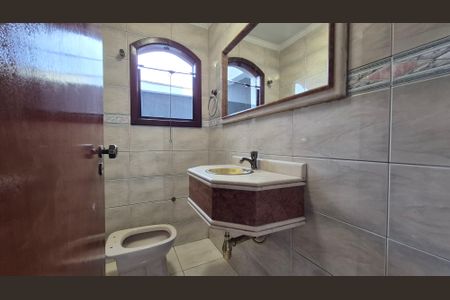 Casa à venda com 190m², 3 quartos e 4 vagas Casa à venda com 190m², 3 quartos e 4 vagasBanheiro