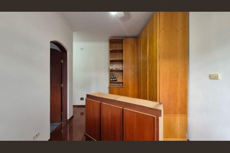 Suíte de casa à venda com 3 quartos, 190m² em Pinheirinho, Santo André