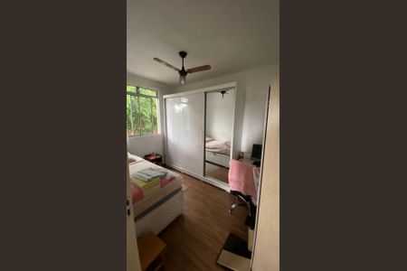 Quarto de apartamento à venda com 3 quartos, 55m² em Jardim Industrial, Contagem