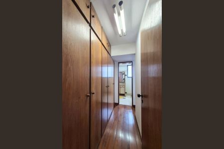 Apartamento à venda com 112m², 3 quartos e 2 vagas Apartamento à venda com 112m², 3 quartos e 2 vagasCloset