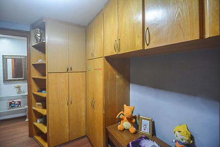 Apartamento à venda com 75m², 3 quartos e 1 vagaQuarto 2