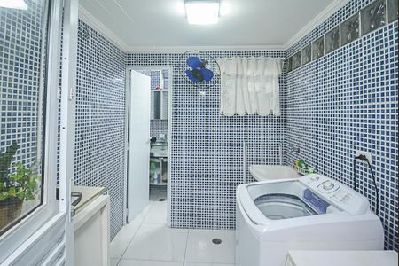 Apartamento à venda com 75m², 3 quartos e 1 vagaÁrea de Serviço