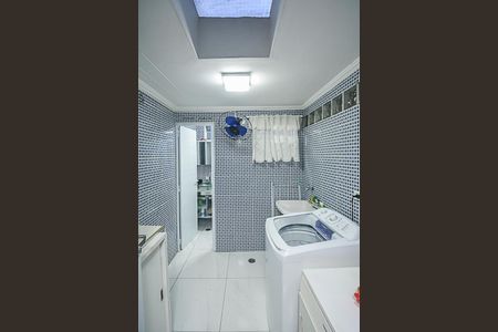 Apartamento à venda com 75m², 3 quartos e 1 vagaÁrea de Serviço