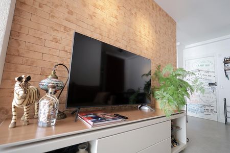 Sala de apartamento à venda com 2 quartos, 65m² em Campestre, Santo André