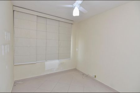 Apartamento para alugar com 82m², 2 quartos e 2 vagasQuarto