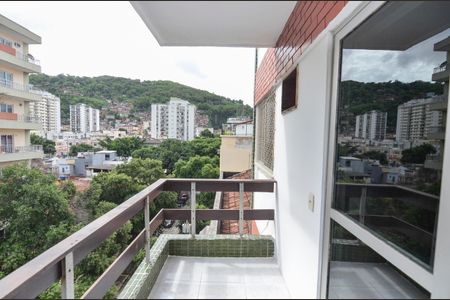 Apartamento para alugar com 82m², 2 quartos e 2 vagasSala
