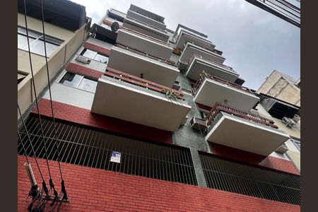 Apartamento para alugar com 82m², 2 quartos e 2 vagasFachada