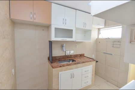 Apartamento para alugar com 82m², 2 quartos e 2 vagasCozinha
