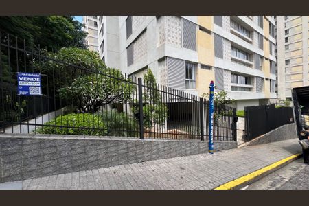 Apartamento à venda com 125m², 3 quartos e 1 vagaFachada