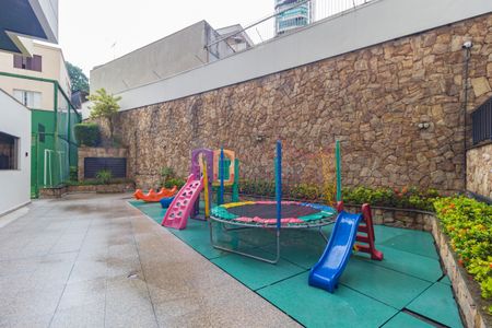 Apartamento para alugar com 235m², 4 quartos e 4 vagas Apartamento para alugar com 235m², 4 quartos e 4 vagasPlayground