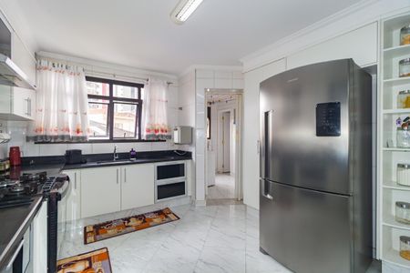 Apartamento para alugar com 235m², 4 quartos e 4 vagas Apartamento para alugar com 235m², 4 quartos e 4 vagasCozinha