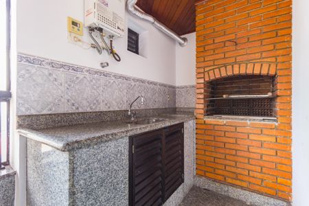 Apartamento para alugar com 235m², 4 quartos e 4 vagas Apartamento para alugar com 235m², 4 quartos e 4 vagasDetalhe - Varanda