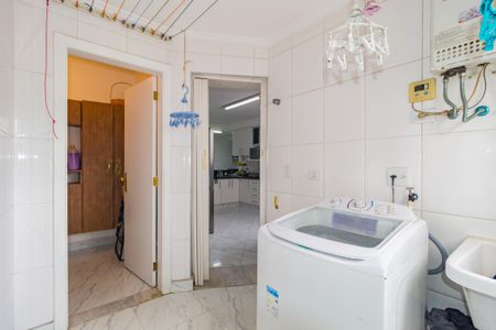 Apartamento para alugar com 235m², 4 quartos e 4 vagas Apartamento para alugar com 235m², 4 quartos e 4 vagasÁrea de Serviço