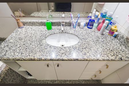 Apartamento para alugar com 235m², 4 quartos e 4 vagas Apartamento para alugar com 235m², 4 quartos e 4 vagasDetalhe Banheiro - Suíte 2