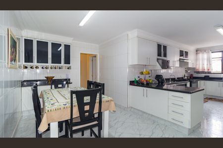 Apartamento para alugar com 235m², 4 quartos e 4 vagas Apartamento para alugar com 235m², 4 quartos e 4 vagasCozinha