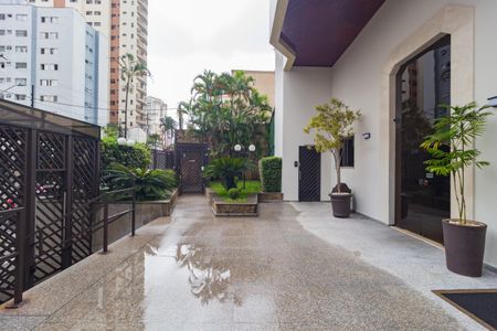 Apartamento para alugar com 235m², 4 quartos e 4 vagas Apartamento para alugar com 235m², 4 quartos e 4 vagasÁrea comum