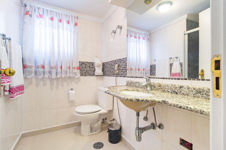 Apartamento para alugar com 235m², 4 quartos e 4 vagas Apartamento para alugar com 235m², 4 quartos e 4 vagasBanheiro - Suíte 4