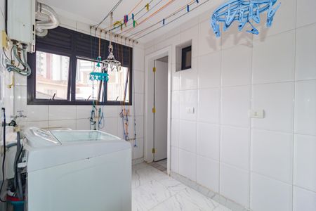 Apartamento para alugar com 235m², 4 quartos e 4 vagas Apartamento para alugar com 235m², 4 quartos e 4 vagasÁrea de Serviço