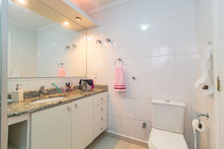 Apartamento para alugar com 235m², 4 quartos e 4 vagas Apartamento para alugar com 235m², 4 quartos e 4 vagasBanheiro - Suíte 1