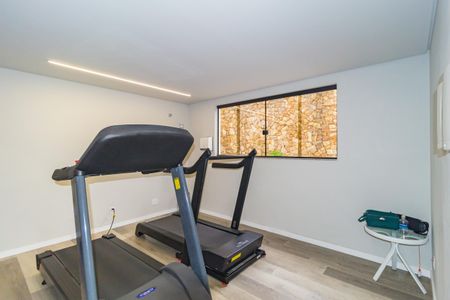 Apartamento para alugar com 235m², 4 quartos e 4 vagas Apartamento para alugar com 235m², 4 quartos e 4 vagasAcademia