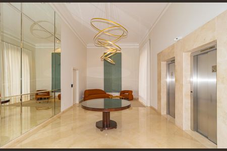 Apartamento para alugar com 235m², 4 quartos e 4 vagas Apartamento para alugar com 235m², 4 quartos e 4 vagasHall social