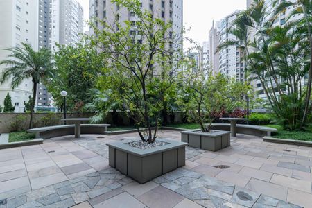 Apartamento para alugar com 120m², 3 quartos e 2 vagas Apartamento para alugar com 120m², 3 quartos e 2 vagasÁrea externa