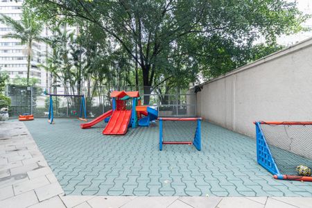 Apartamento para alugar com 120m², 3 quartos e 2 vagas Apartamento para alugar com 120m², 3 quartos e 2 vagasÁrea comum - Playground