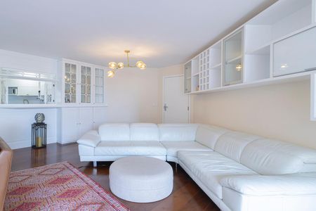 Apartamento para alugar com 120m², 3 quartos e 2 vagas Apartamento para alugar com 120m², 3 quartos e 2 vagasSala