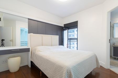 Apartamento para alugar com 120m², 3 quartos e 2 vagas Apartamento para alugar com 120m², 3 quartos e 2 vagasQuarto Suíte