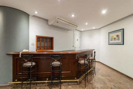 Apartamento para alugar com 120m², 3 quartos e 2 vagas Apartamento para alugar com 120m², 3 quartos e 2 vagasÁrea comum - Salão de festas 1