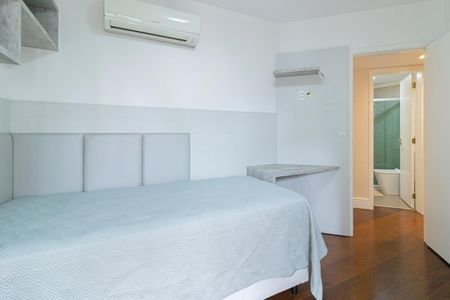 Apartamento para alugar com 120m², 3 quartos e 2 vagas Apartamento para alugar com 120m², 3 quartos e 2 vagasQuarto 2