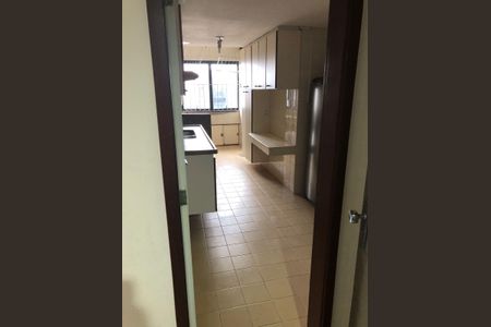 Apartamento à venda com 119m², 3 quartos e 2 vagasCozinha