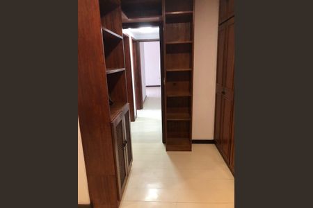 Quarto de apartamento à venda com 3 quartos, 119m² em Barra da Tijuca, Rio de Janeiro