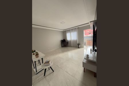 Sala de casa para alugar com 4 quartos, 200m² em Parque Savoi City, São Paulo
