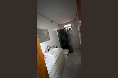 Banheiro de casa para alugar com 4 quartos, 200m² em Parque Savoi City, São Paulo