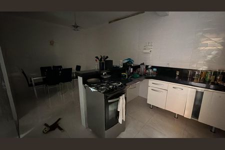 Cozinha de casa para alugar com 4 quartos, 200m² em Parque Savoi City, São Paulo