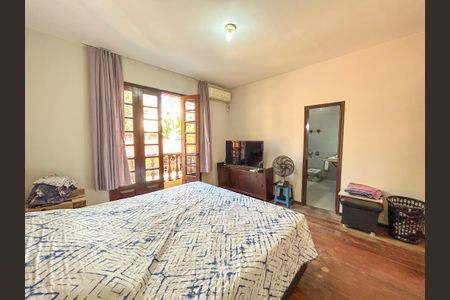 Casa à venda com 5 quartos, 180m² em Itapoã, Belo Horizonte