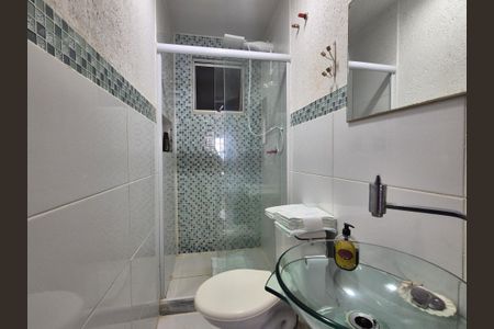 Casa de condomínio à venda com 200m², 3 quartos e 3 vagasBanheiro 