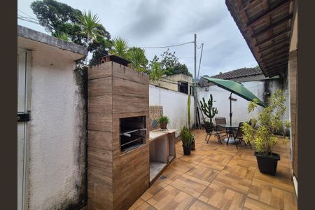 Casa de condomínio à venda com 200m², 3 quartos e 3 vagasÁrea externa 