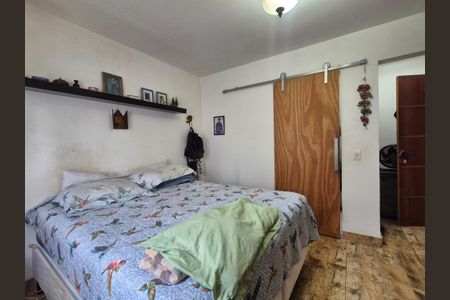 Casa de condomínio à venda com 200m², 3 quartos e 3 vagasQuarto 