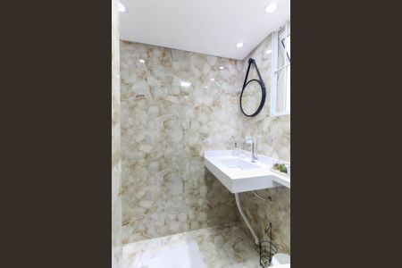 Apartamento para alugar com 40m², 2 quartos e 1 vaga Apartamento para alugar com 40m², 2 quartos e 1 vagaBanheiro