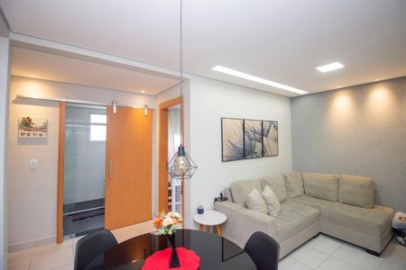 Sala de apartamento à venda com 2 quartos, 58m² em Empresarial do Mandu, Contagem