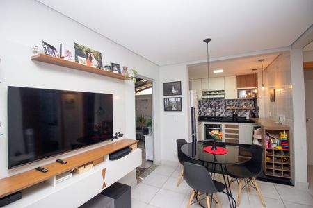 Sala de apartamento à venda com 2 quartos, 58m² em Empresarial do Mandu, Contagem