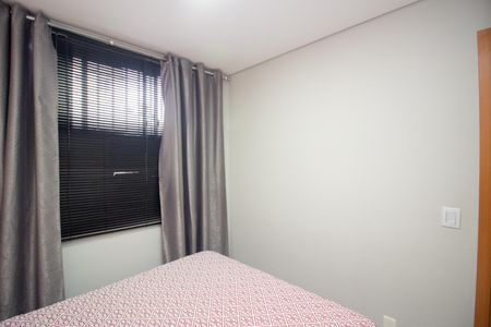 Quarto 1 de apartamento à venda com 2 quartos, 58m² em Empresarial do Mandu, Contagem