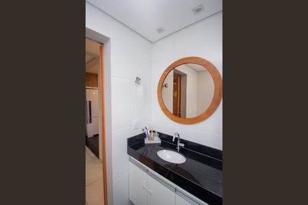 Apartamento à venda com 58m², 2 quartos e 1 vagaBanheiro Social