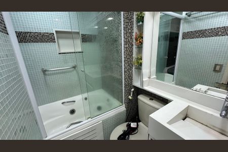 Apartamento para alugar com 84m², 3 quartos e 1 vaga Apartamento para alugar com 84m², 3 quartos e 1 vagaBanheiro do Quarto 1